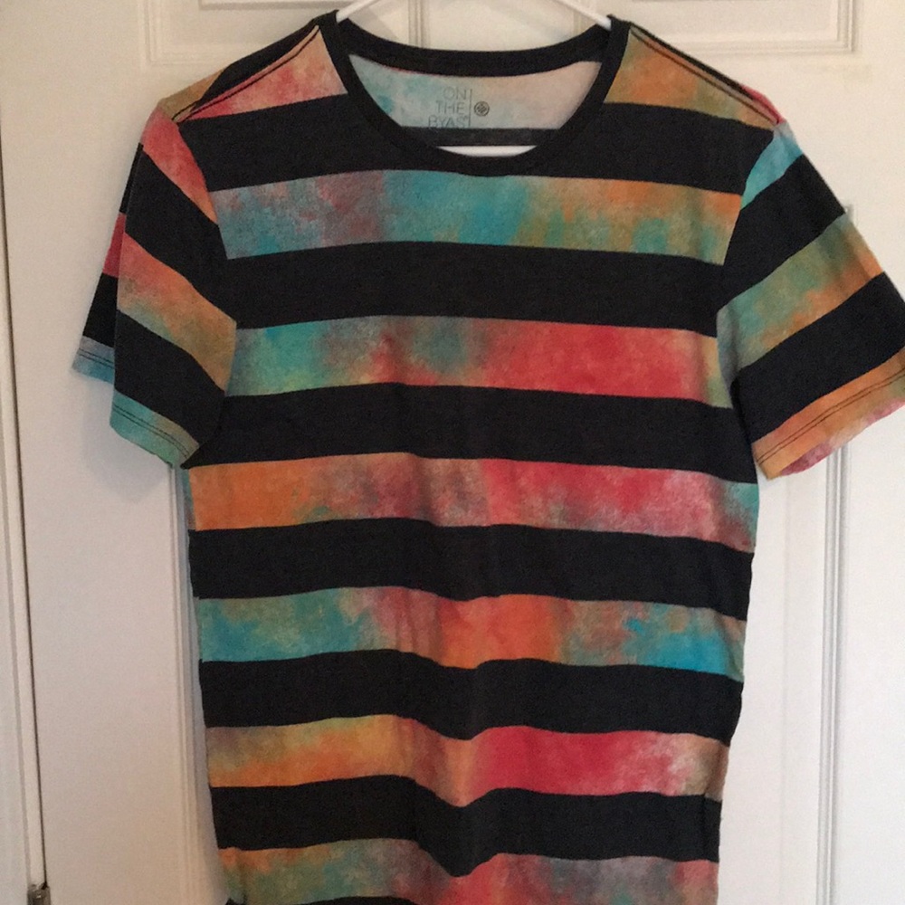 Short sleeve tee
